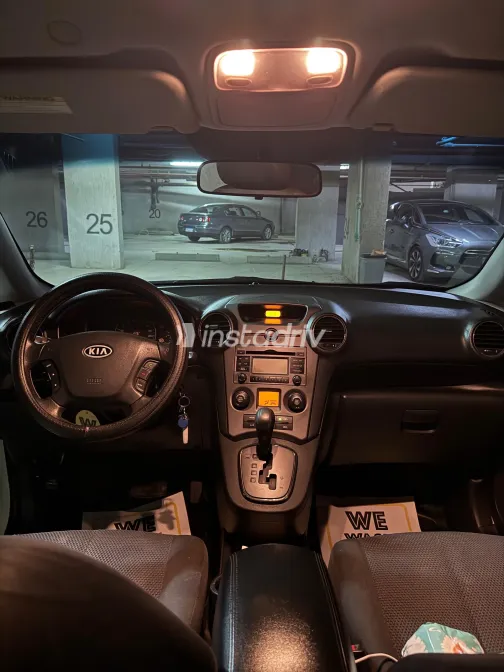 كيا كارينز 2012 أبيض مستعملة للبيع - 3