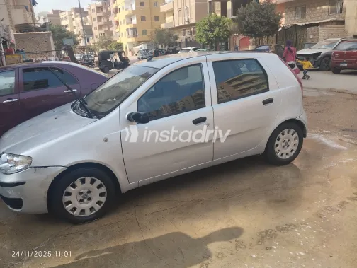 فيات بونتو 2008 أبيض مستعملة للبيع - 5