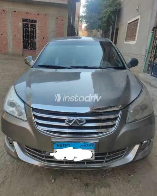 شيرى انفى 2017 أبيض مستعملة للبيع - 4