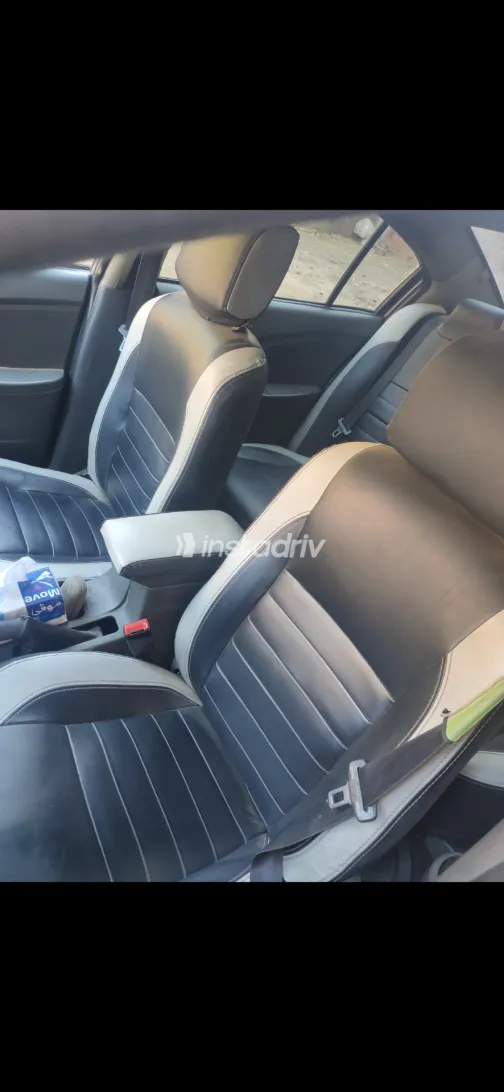 شيرى انفى 2017 أبيض مستعملة للبيع - 5