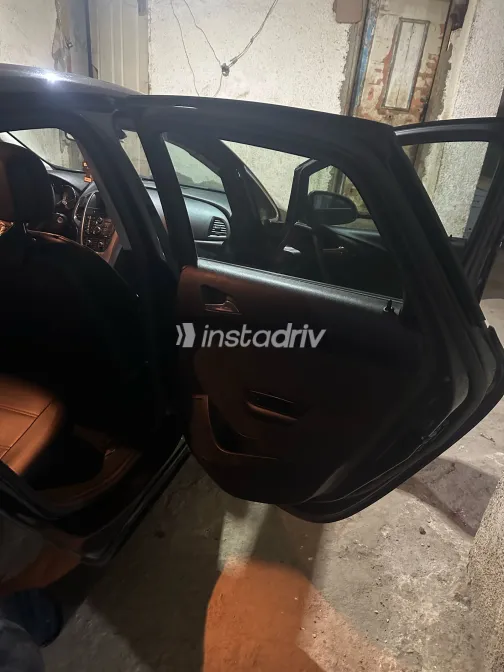 اوبل أسترا 2016 أبيض مستعملة للبيع - 4