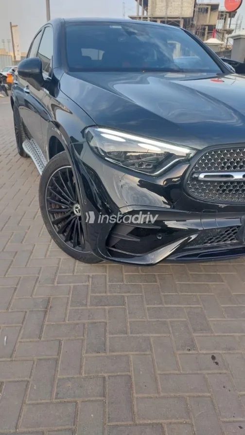 مرسيدس GLC 300 2025 أبيض مستعملة للبيع - 1