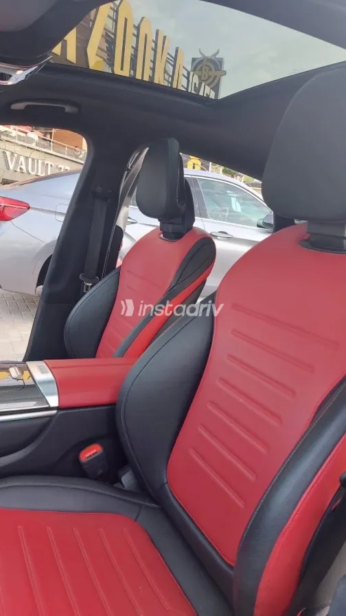 مرسيدس GLC 300 2025 أبيض مستعملة للبيع - 2