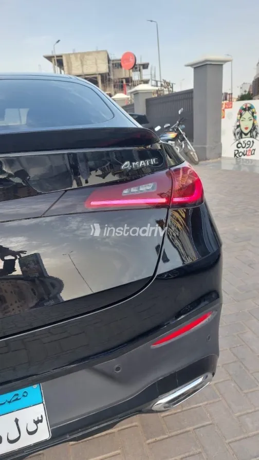 مرسيدس GLC 300 2025 أبيض مستعملة للبيع - 3