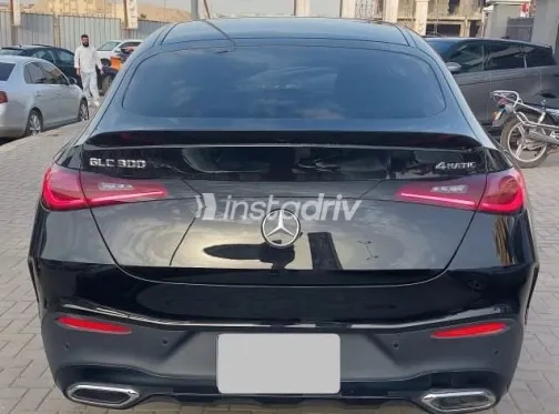 مرسيدس GLC 300 2025 أبيض مستعملة للبيع - 4