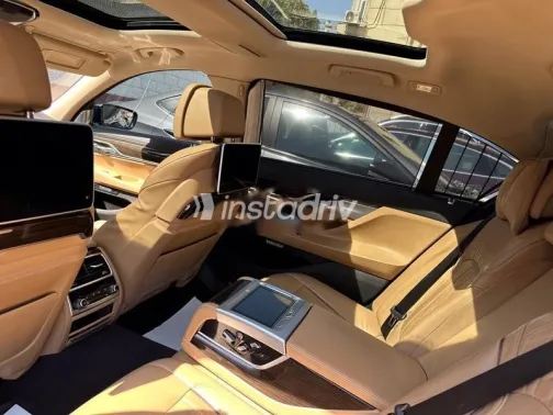 بي ام دبليو 740 2017 أسود مستعملة للبيع - 6