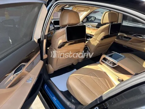 بي ام دبليو 740 2017 أسود مستعملة للبيع - 7