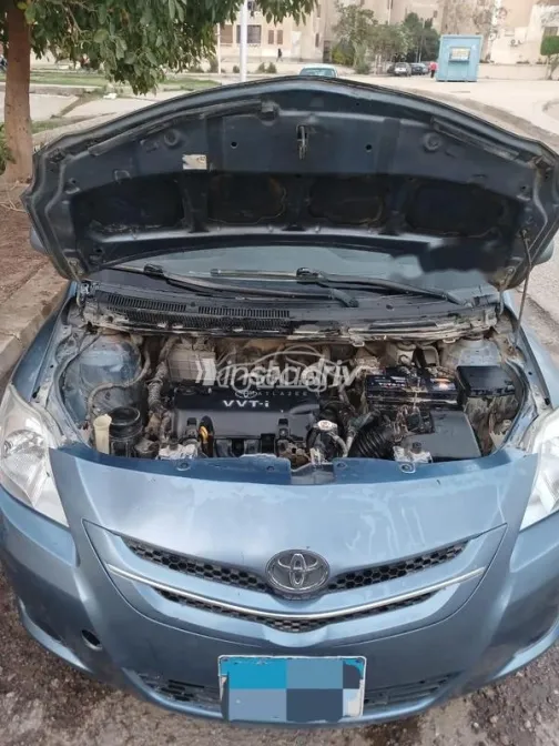 تويوتا ياريس 2008 أبيض مستعملة للبيع - 4