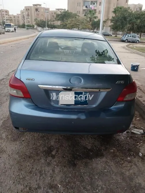 تويوتا ياريس 2008 أبيض مستعملة للبيع - 5