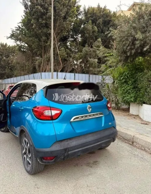 رينو كابتشر 2017 أزرق غامق مستعملة للبيع - 3