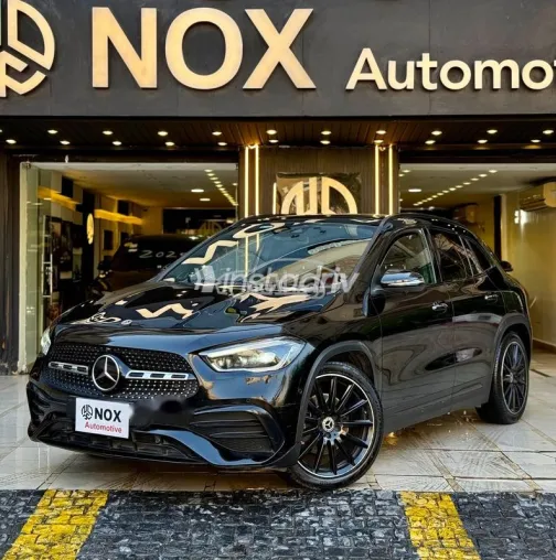 مرسيدس GLA 200 2021 أسود مستعملة للبيع - 3