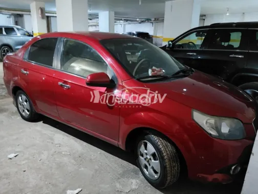 شيفروليه افيو 2016 أحمر غامق مستعملة للبيع - 1