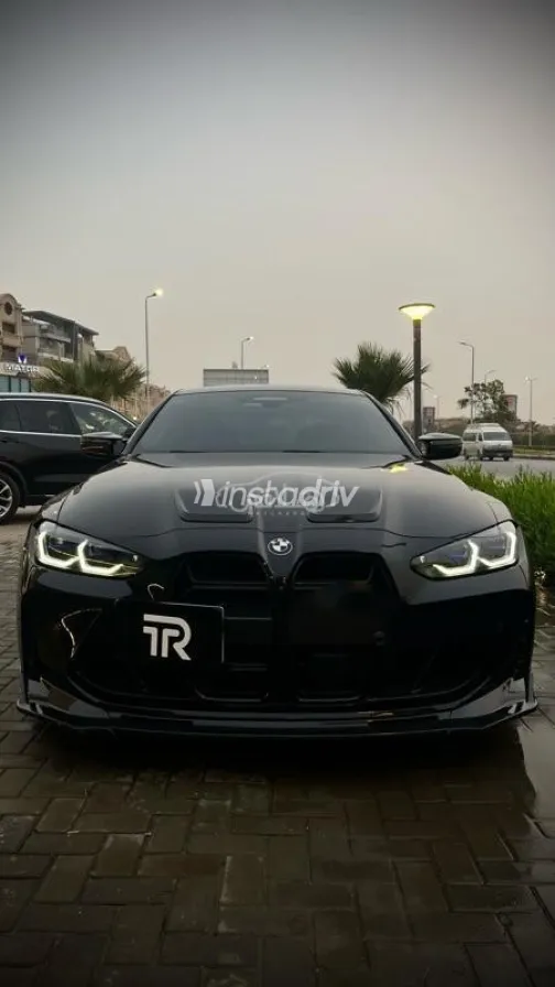 بي ام دبليو M4 2022 أسود مستعملة للبيع - 1