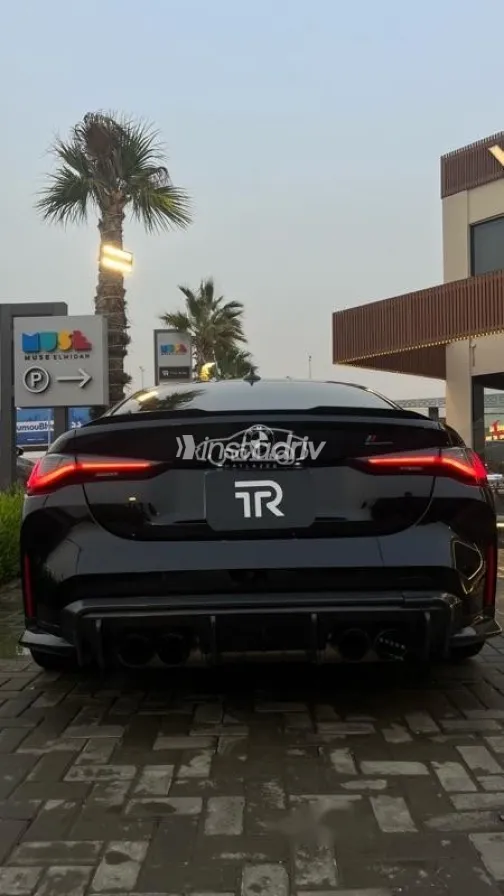 بي ام دبليو M4 2022 أسود مستعملة للبيع - 6