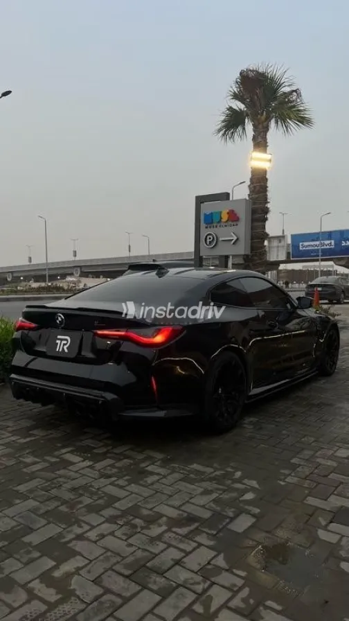 بي ام دبليو M4 2022 أسود مستعملة للبيع - 8