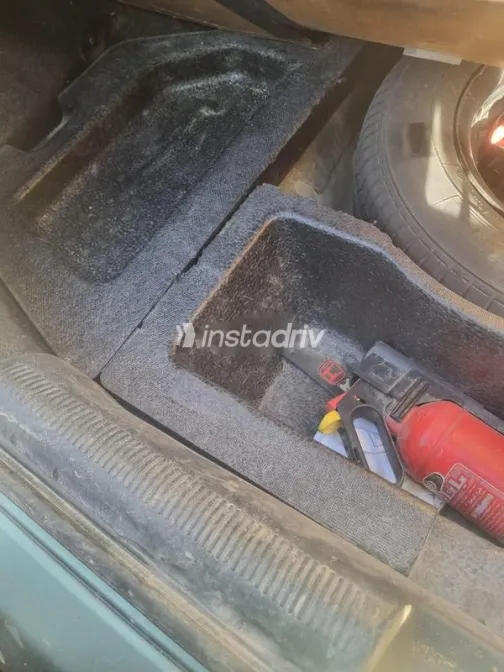 Honda Civic 2005 Green Used for Sale - 10