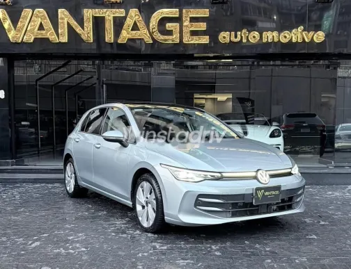 فولكس فاغن جولف 8 2025 فضي مستعملة للبيع - 2