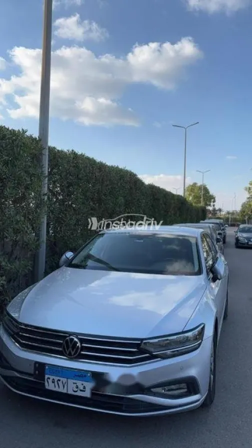 بنتلى ازور 2025 أبيض مستعملة للبيع - 10