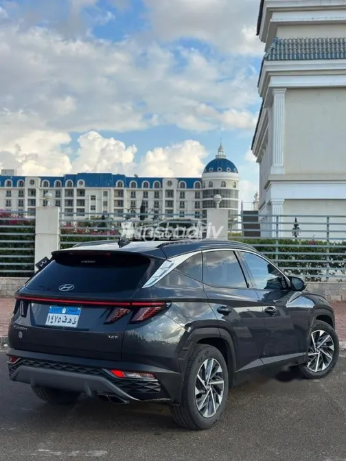 هيونداي توسان 2024 بترولي مستعملة للبيع - 2