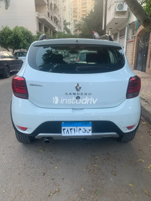 رينو سانديرو  ( ستيب  واى ) 2023 أبيض مستعملة للبيع - 3