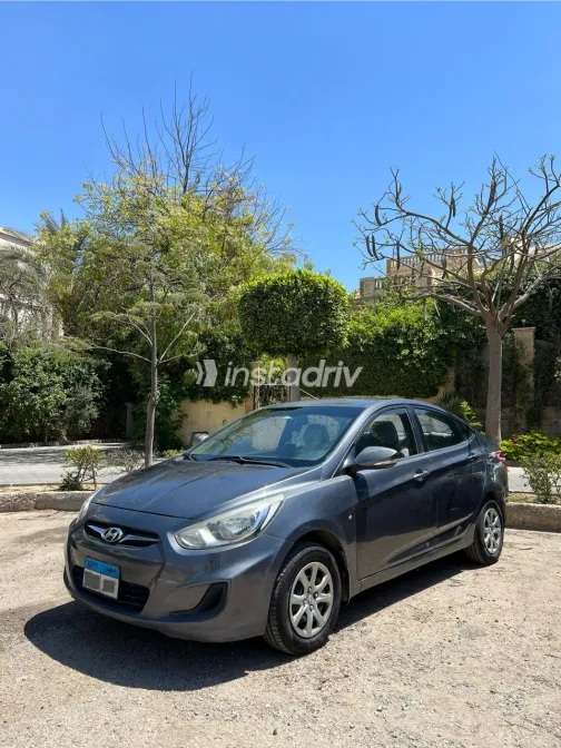 هيونداي اكسنت RB 2011 أبيض مستعملة للبيع - 2