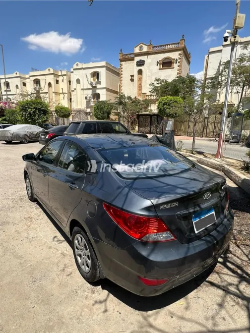 هيونداي اكسنت RB 2011 أبيض مستعملة للبيع - 4