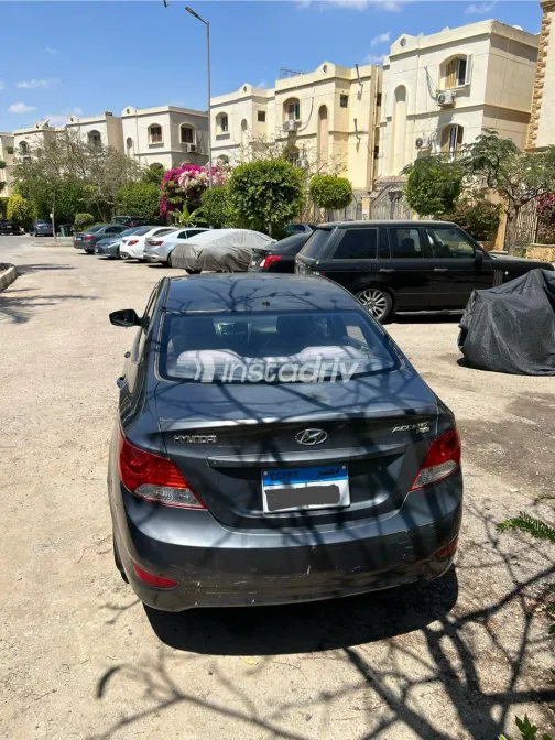 هيونداي اكسنت RB 2011 أبيض مستعملة للبيع - 9