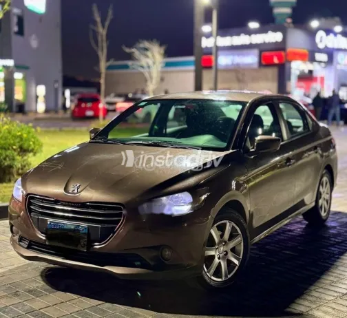 بيجو 301 2015 موكا مستعملة للبيع - 1