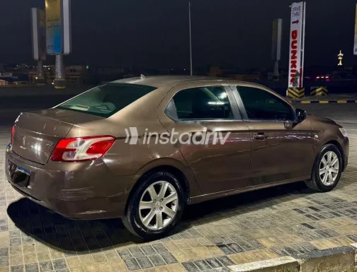 بيجو 301 2015 موكا مستعملة للبيع - 7