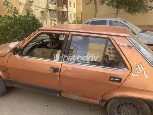 فيات ريجاتا 1985 برتقالي مستعملة للبيع - 1