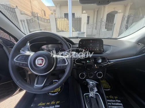 فيات تيبو 2022 رمادي غامق مستعملة للبيع - 8