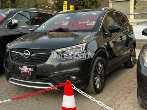 اوبل كروس لاند 2018 رمادي مستعملة للبيع - 2