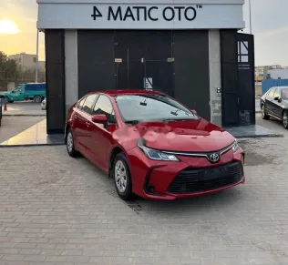 تويوتا كورولا 2020 أحمر مستعملة للبيع