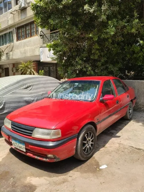 اوبل فيكترا 1995 أحمر مستعملة للبيع - 2