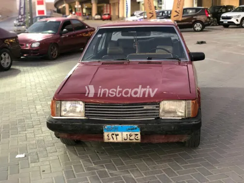 مازدا 323 1982 أبيض مستعملة للبيع - 2