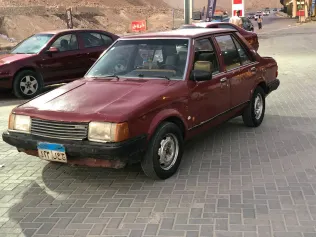 مازدا 323 1982 أبيض مستعملة للبيع