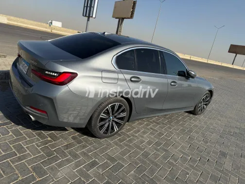 بي ام دبليو 320 2025 أبيض مستعملة للبيع - 5