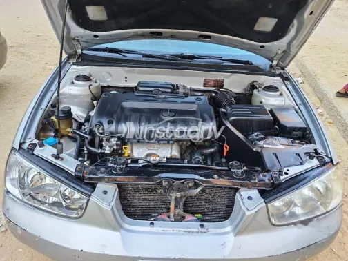 هيونداي افانتي 2000 فضي مستعملة للبيع - 2