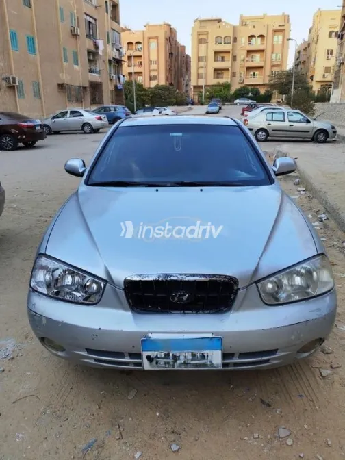 هيونداي افانتي 2000 فضي مستعملة للبيع - 3