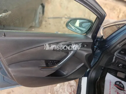 اوبل أسترا 2017 بترولي مستعملة للبيع - 8