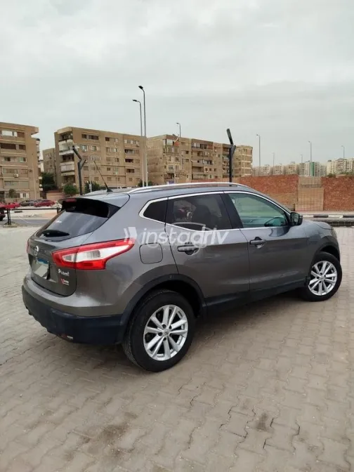 نيسان قشقاي 2017 أبيض مستعملة للبيع - 4