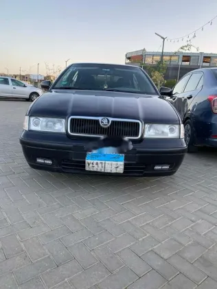 سكودا اوكتافيا A4 1998 أسود مستعملة للبيع