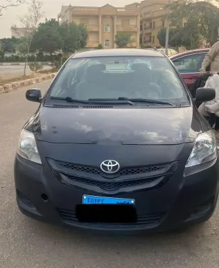 تويوتا ياريس 2008 أسود مستعملة للبيع