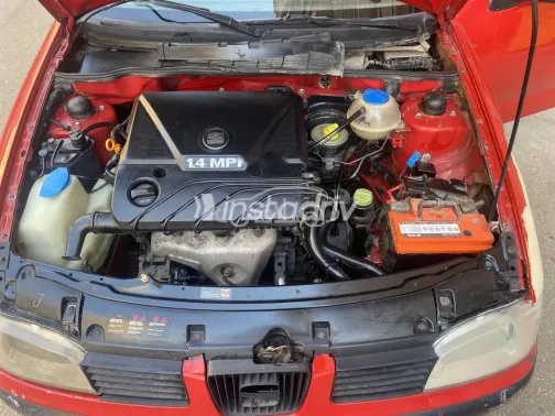 Seat Cordoba 2002 Red Used for Sale - 2