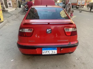 سيات كوردوبا 2002 أحمر مستعملة للبيع