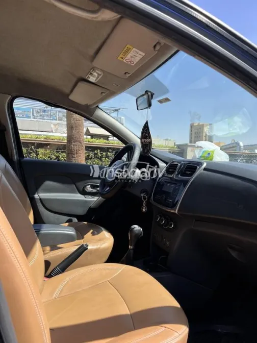 رينو لوجان 2017 أزرق غامق مستعملة للبيع - 5