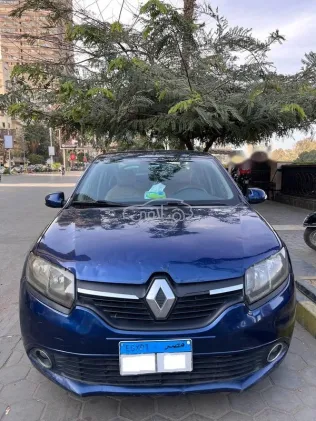 رينو لوجان 2017 أزرق غامق مستعملة للبيع