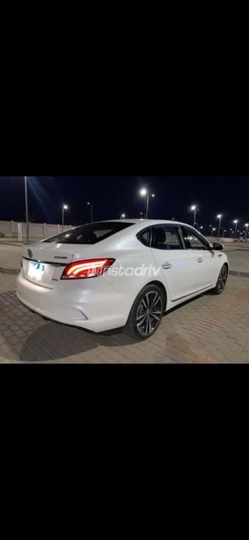 ام جى 6 2022 أبيض مستعملة للبيع - 2