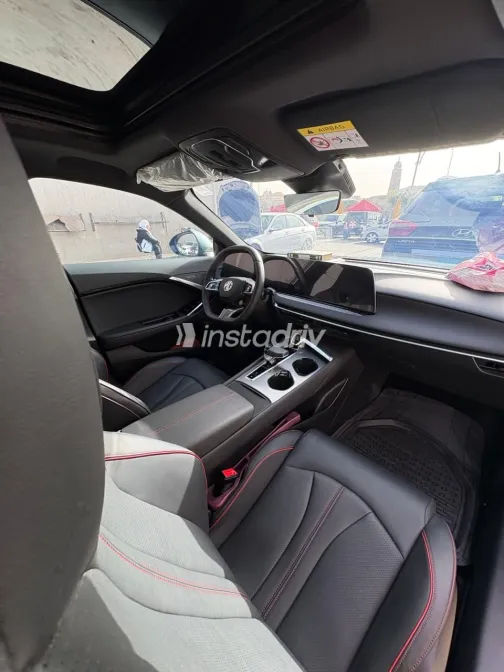 ام جى 7 2025 أبيض مستعملة للبيع - 2