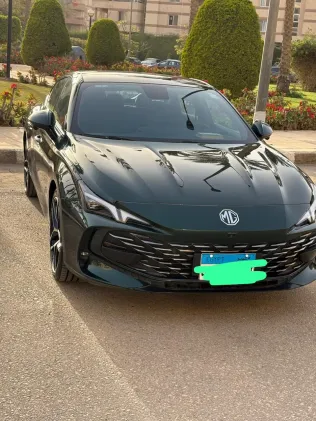 ام جى 7 2025 أبيض مستعملة للبيع